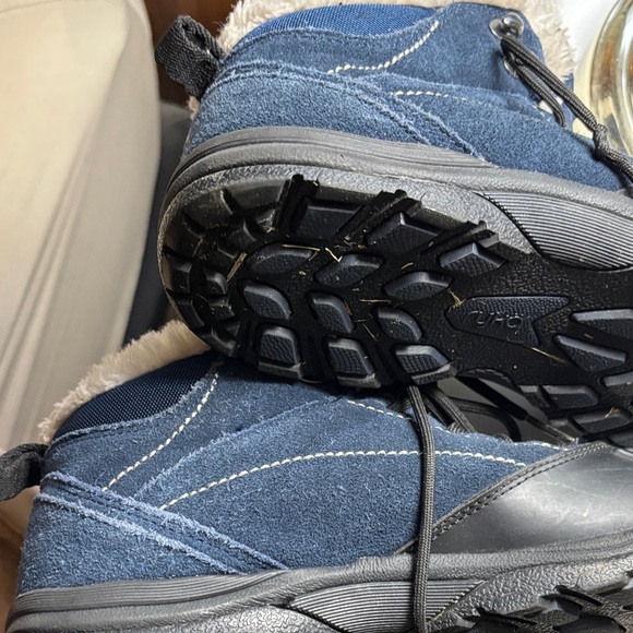 Ryka Black and Navy Winter Boots - Picture 10 of 12